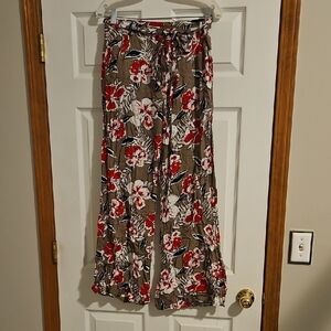 Lulumari Floral Wide Leg Pants